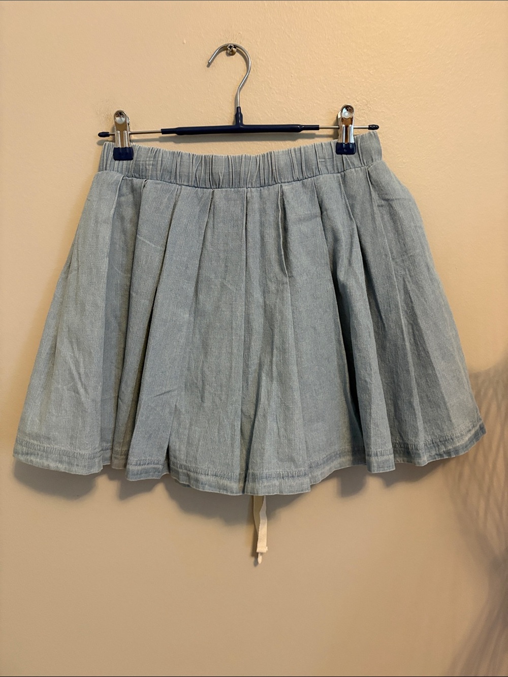 entro Light Blue Pleated Denim Looking Elastic Waist Skirt NWOTS - Picture 8 of 8